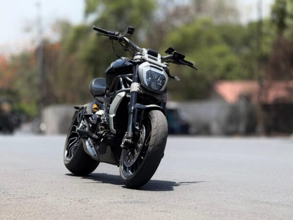 Ducati Diavel 2017 – Pre-Owned Luxury Sports Bike (Like New)